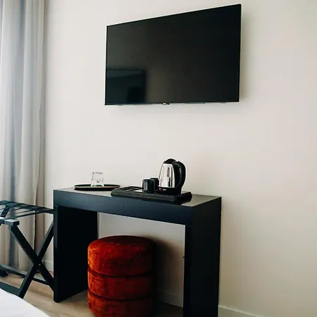 Next Level Premium 3* Lisbona