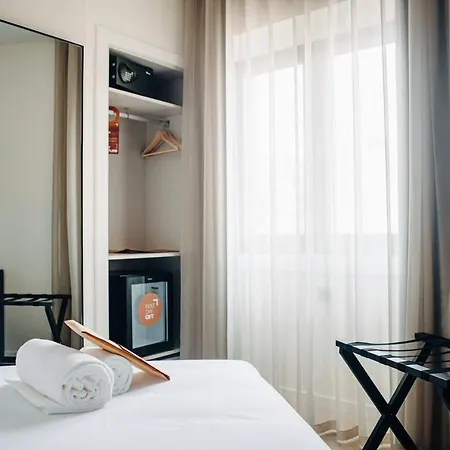 Next Level Premium 3*