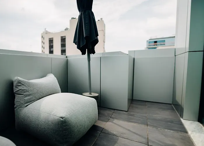 Next Level Premium 3* リスボン