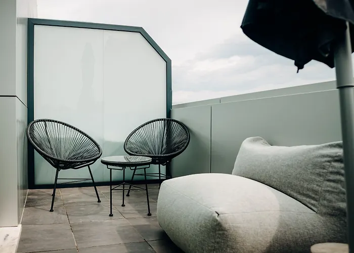 Next Level Premium 3* リスボン