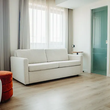 Next Level Premium 3*