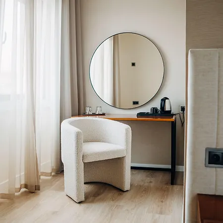 Next Level Premium 3*